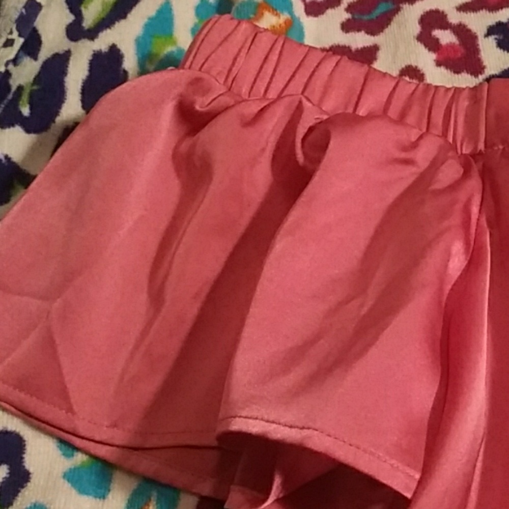 Forever 21 plus top - Picture 2 of 5
